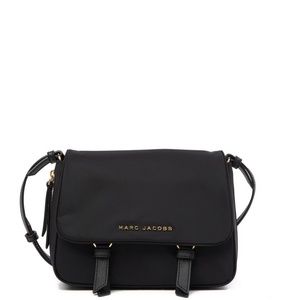 NWOT Marc Jacobs Zip That Mini Messenger Bag